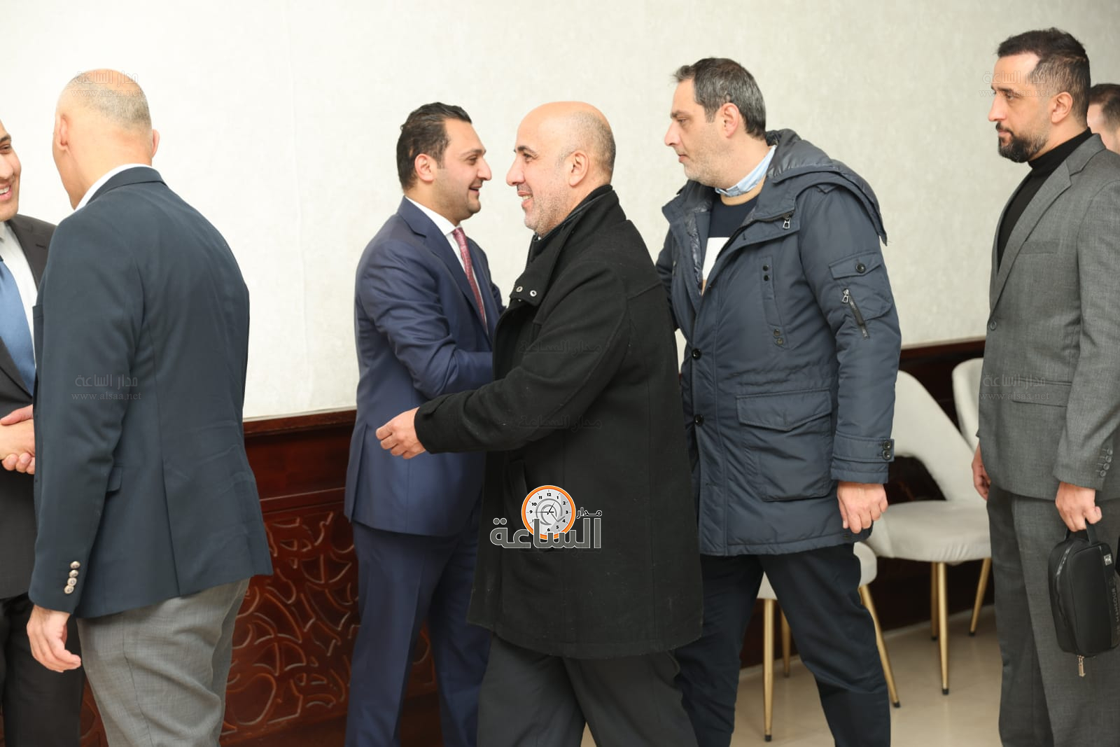 Madar Al-Saa Images 0.7386067913006128