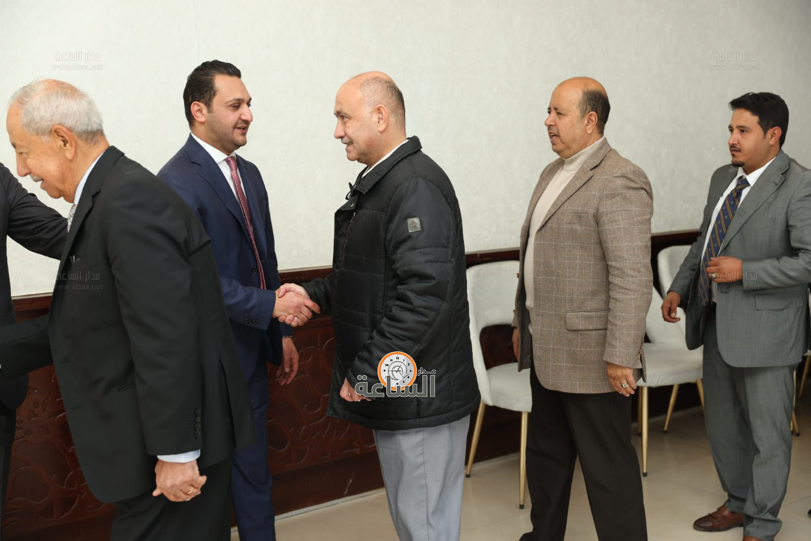 Madar Al-Saa Images 0.353680901956302