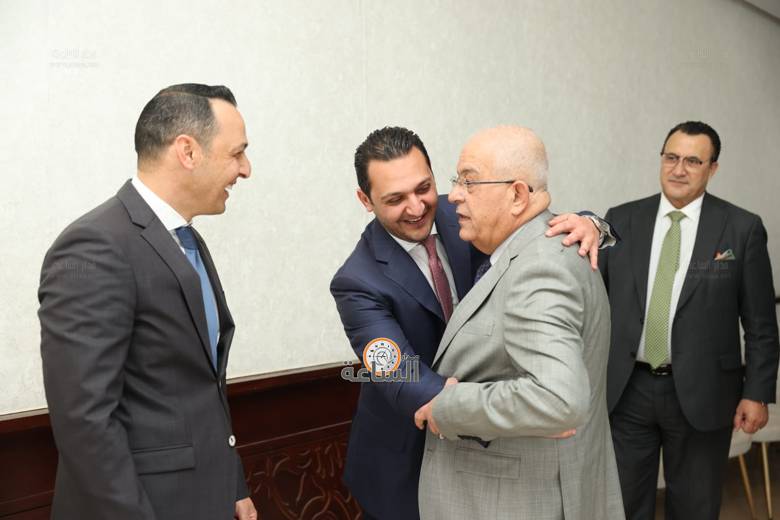 Madar Al-Saa Images 0.3351288617147523