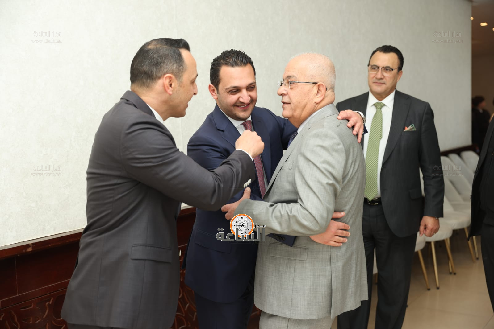 Madar Al-Saa Images 0.1517600174368796