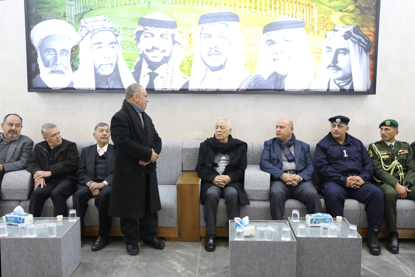 Madar Al-Saa Images 0.1181249342433277