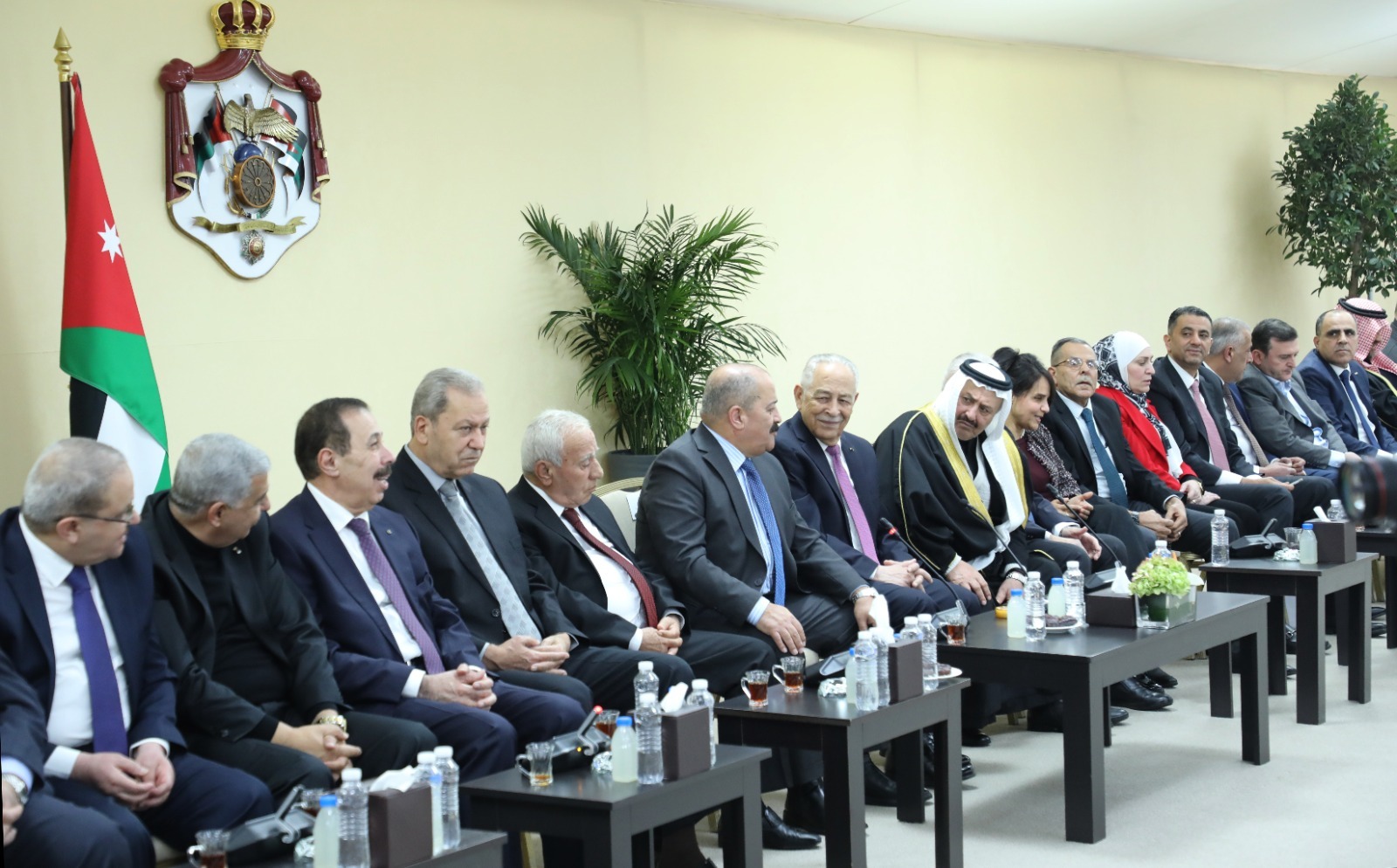 Madar Al-Saa Images 0.894844869323892