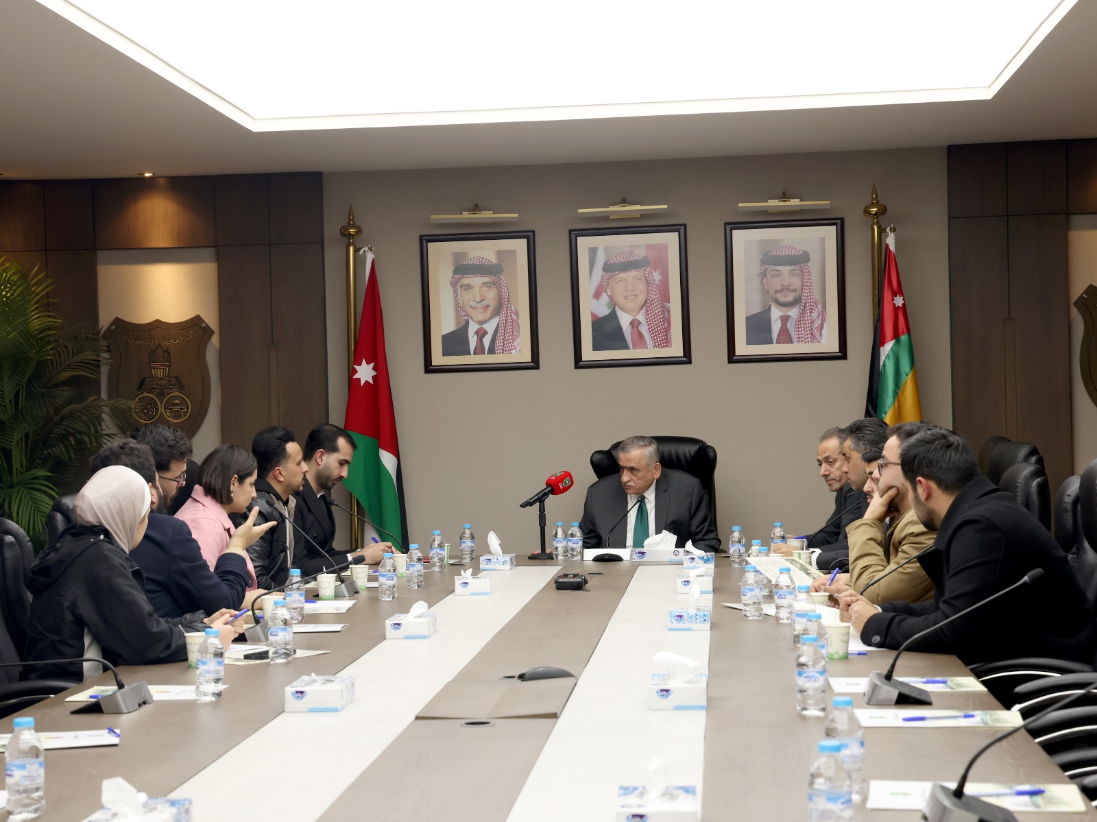 Madar Al-Saa Images 0.8361674329044456