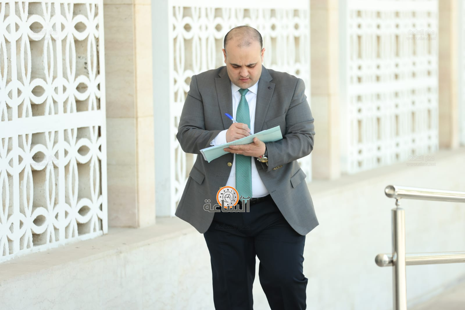 Madar Al-Saa Images 0.3367492323782658