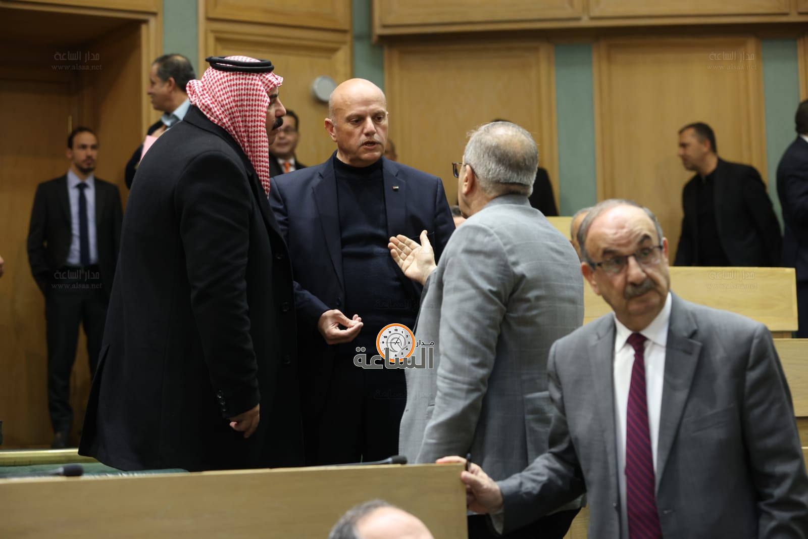 Madar Al-Saa Images 0.43447994433490467