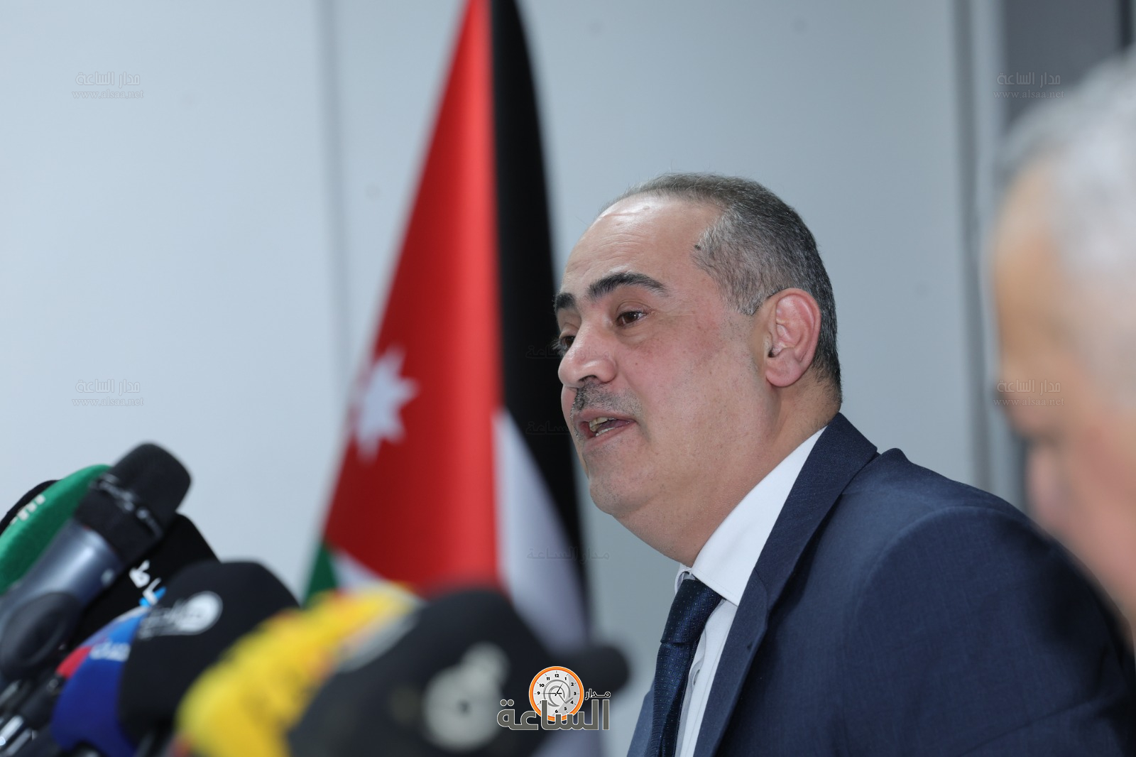 Madar Al-Saa Images 0.5926633214422379