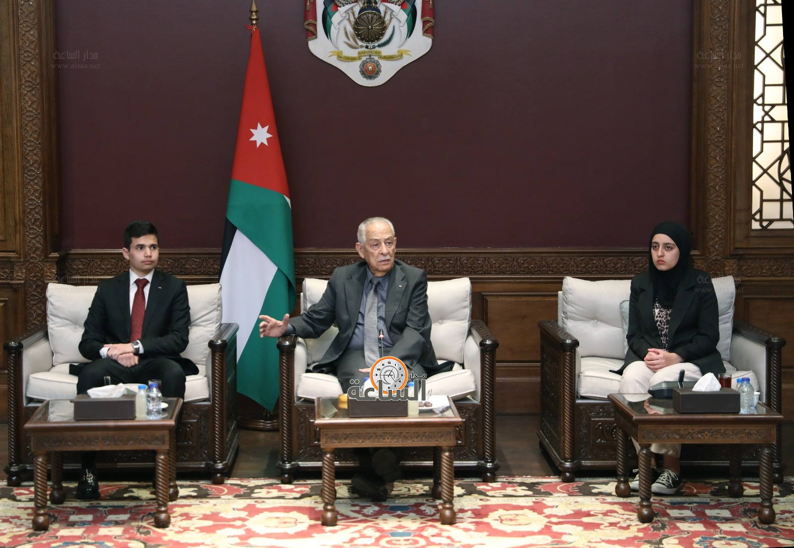 Madar Al-Saa Images 0.8658392610852509