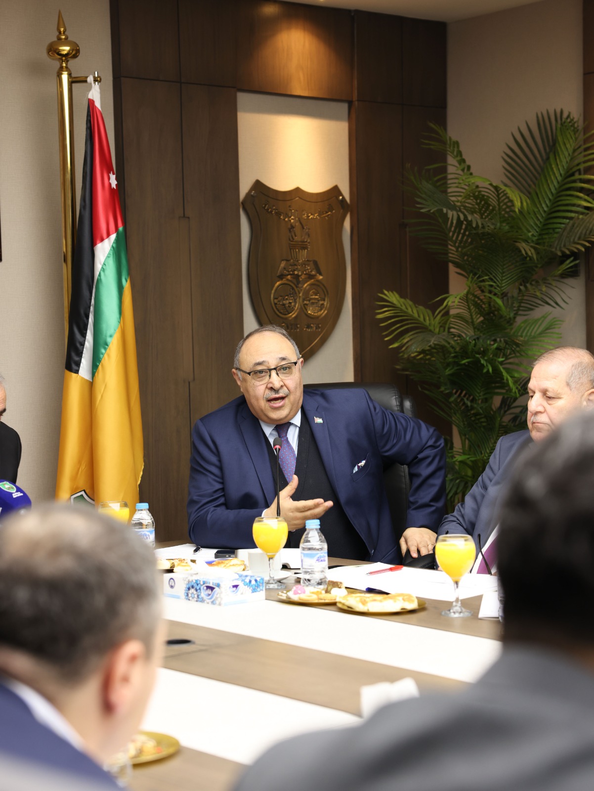 Madar Al-Saa Images 0.04300791770725354