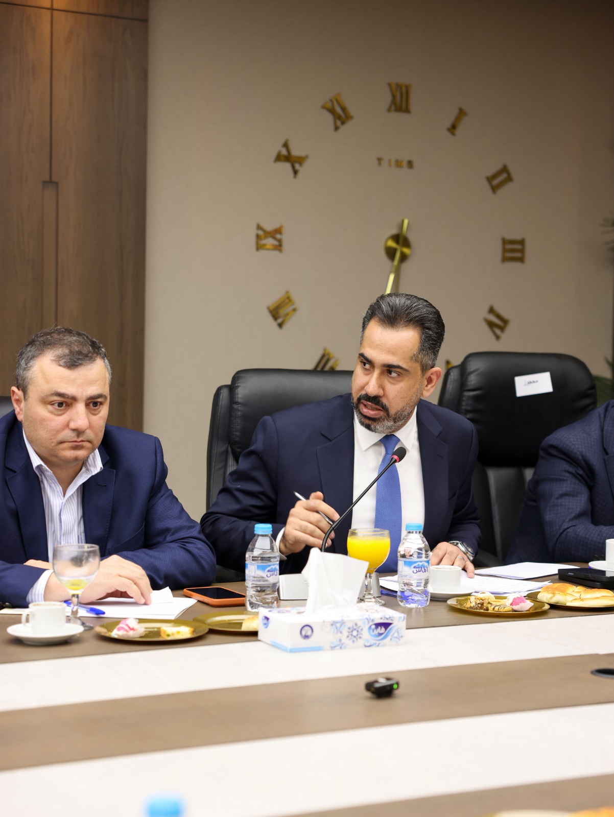 Madar Al-Saa Images 0.5187472549637496