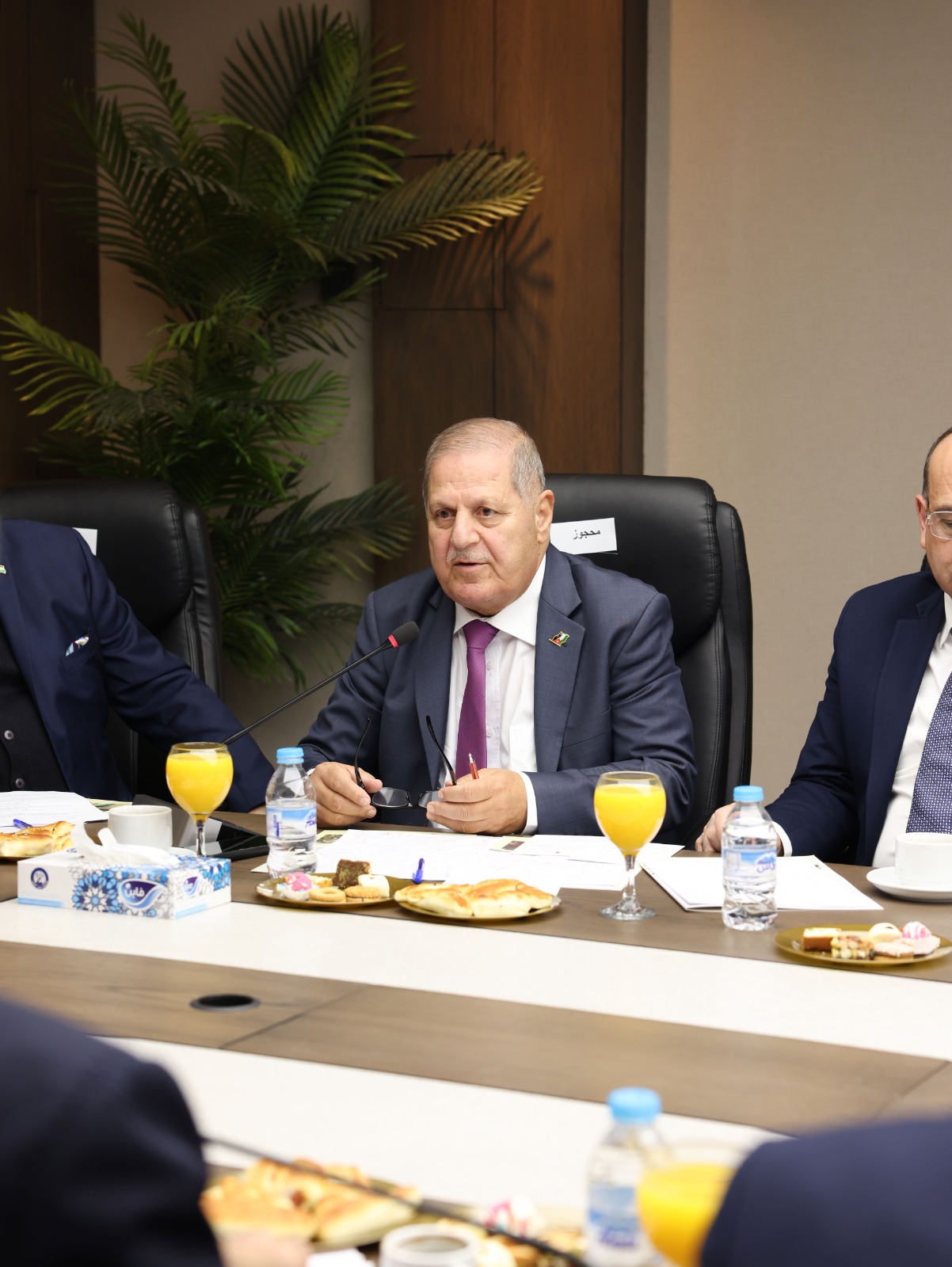 Madar Al-Saa Images 0.37543343311959454