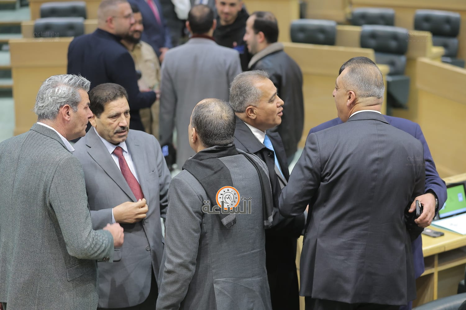 Madar Al-Saa Images 0.4655872226429313