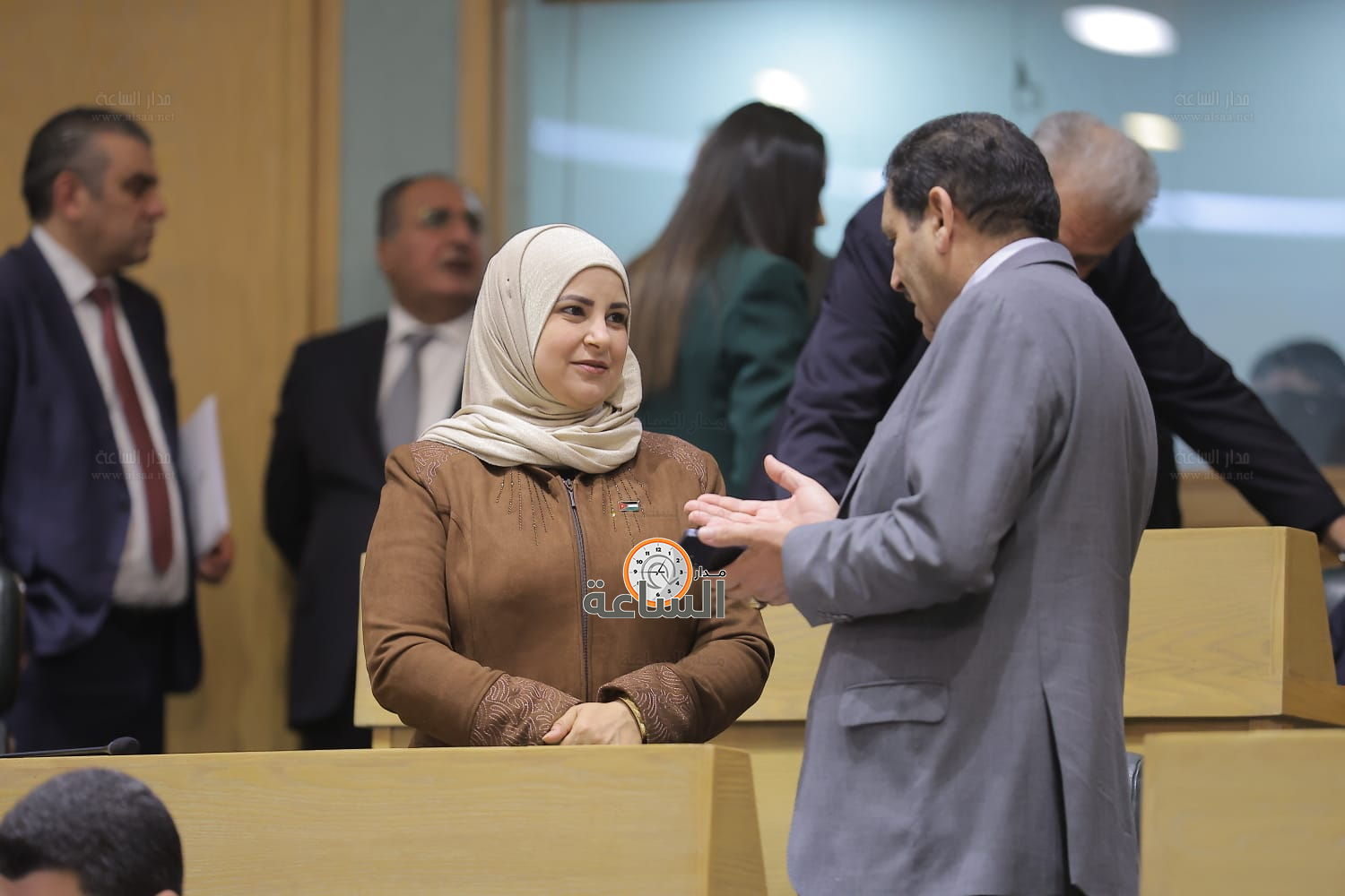 Madar Al-Saa Images 0.2359588198473127