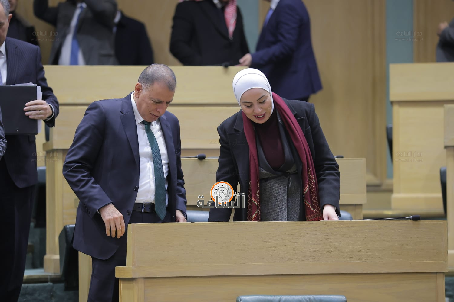 Madar Al-Saa Images 0.8799746490700243