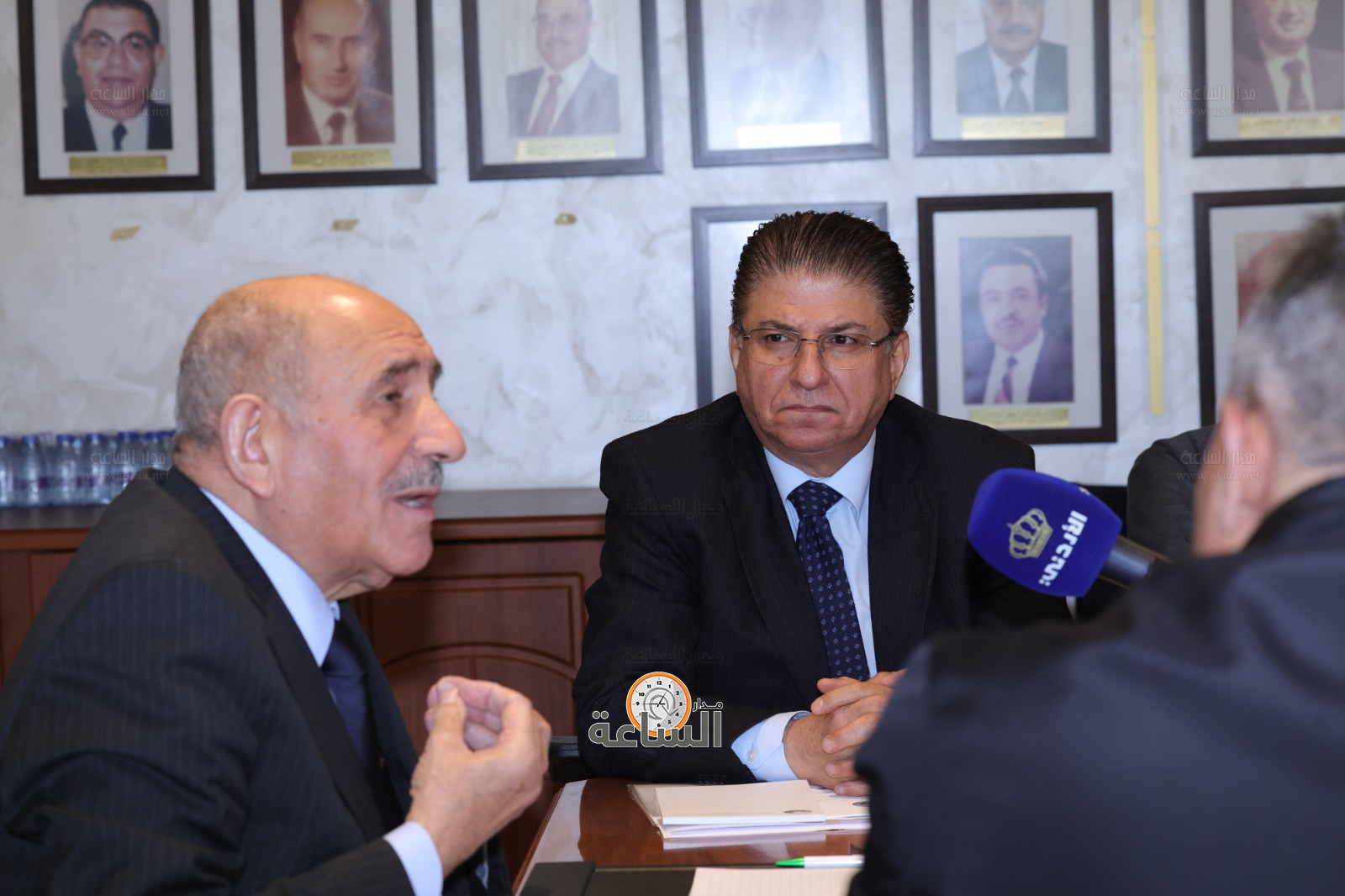 Madar Al-Saa Images 0.7622955262615747