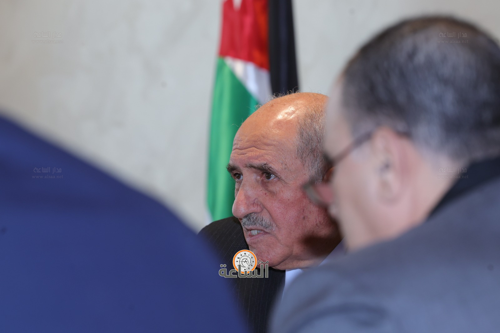 Madar Al-Saa Images 0.4770420891359315