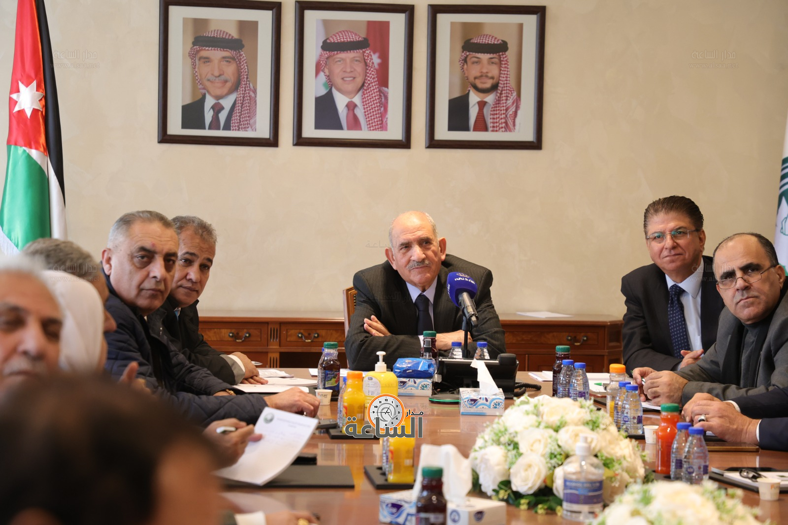 Madar Al-Saa Images 0.32441182437153726