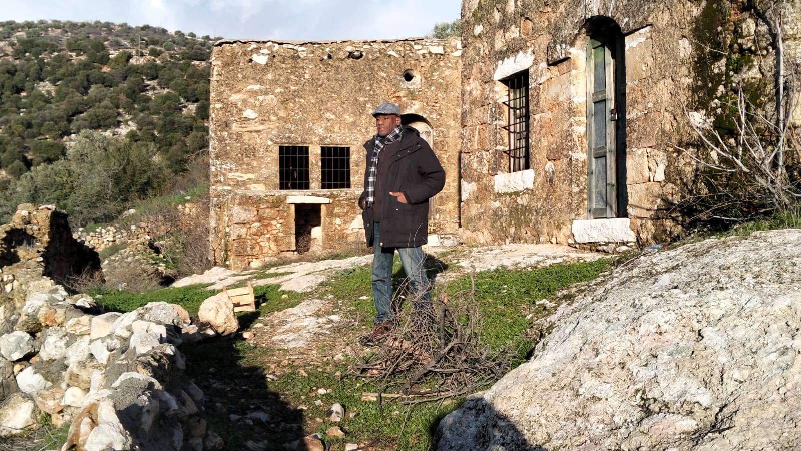 Madar Al-Saa Images 0.4539997144943636