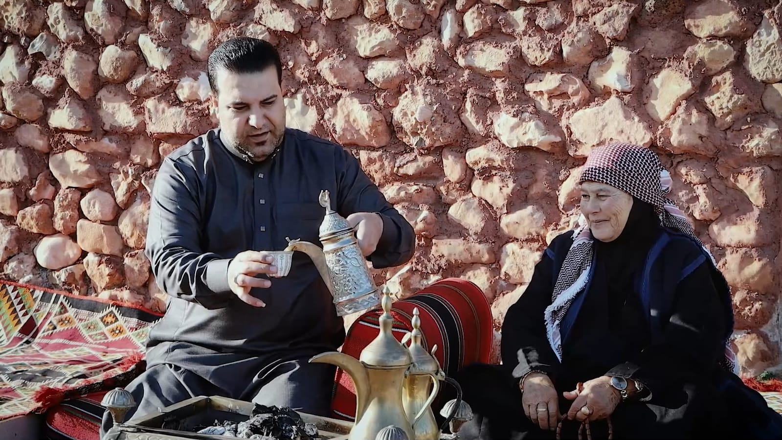 Madar Al-Saa Images 0.5871070761297441