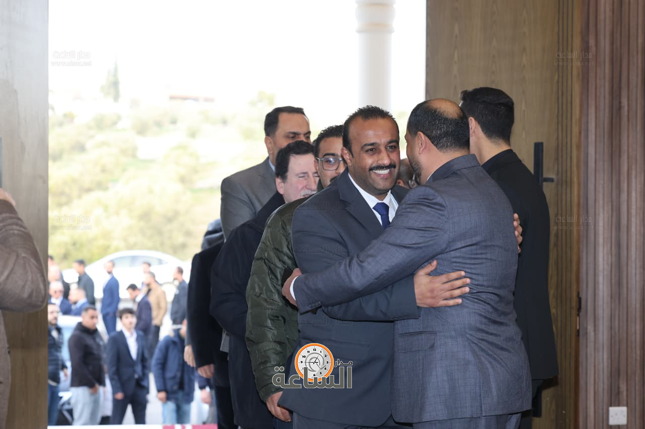 Madar Al-Saa Images 0.45732138527227295