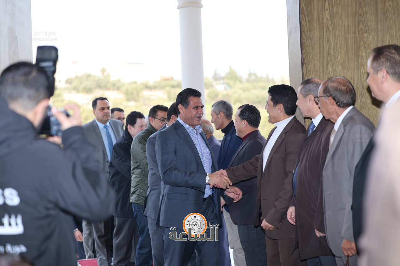 Madar Al-Saa Images 0.9693458970269734