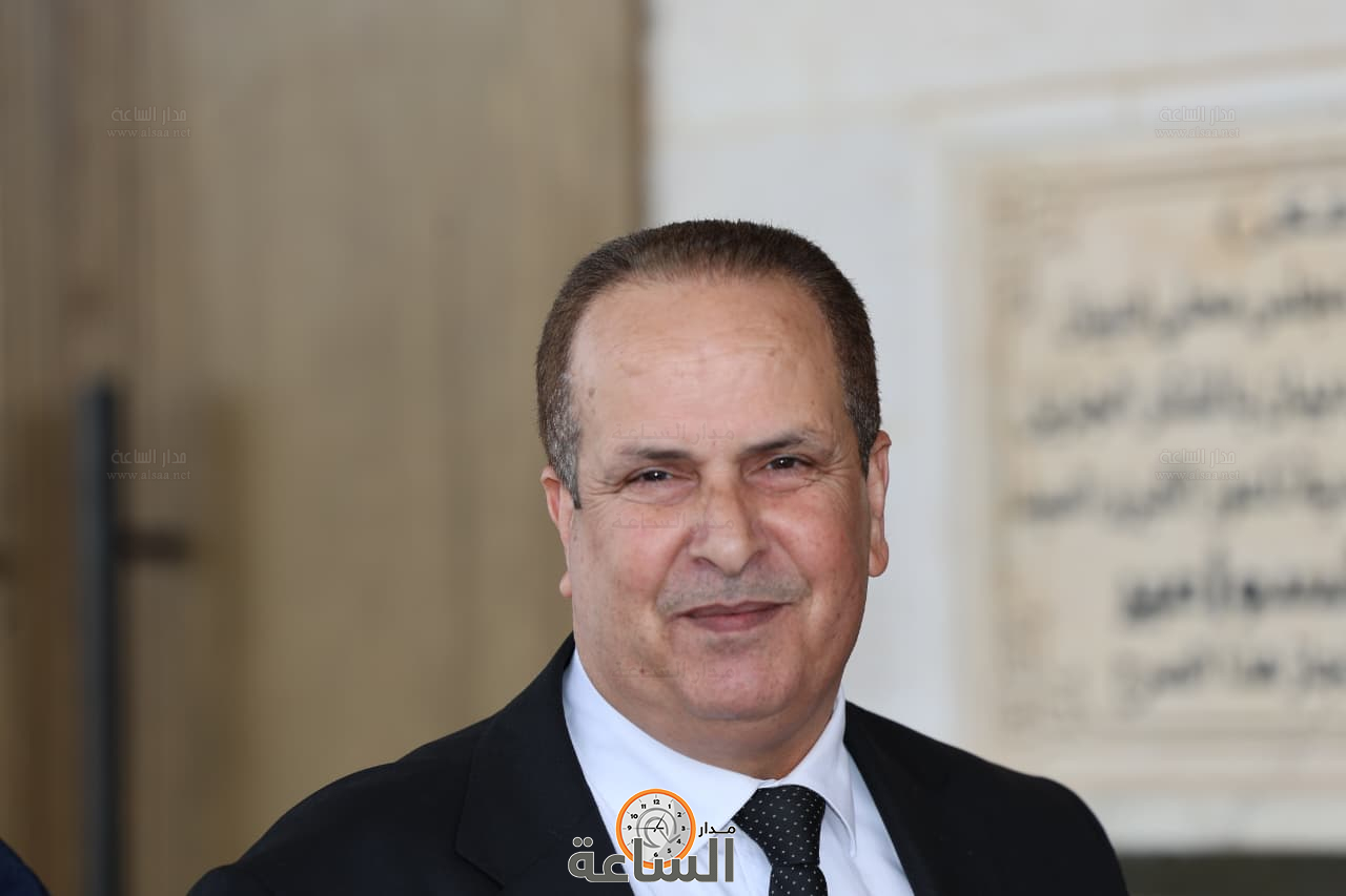 Madar Al-Saa Images 0.9822908133711299