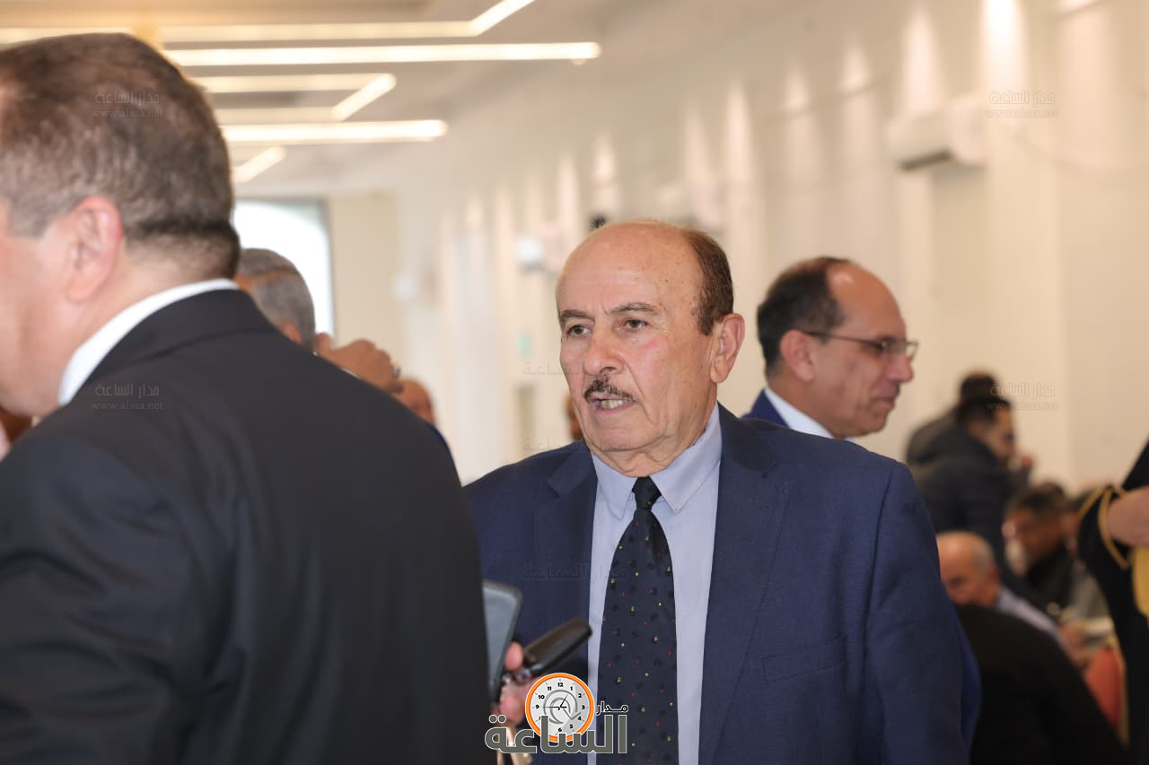 Madar Al-Saa Images 0.03255160155940451