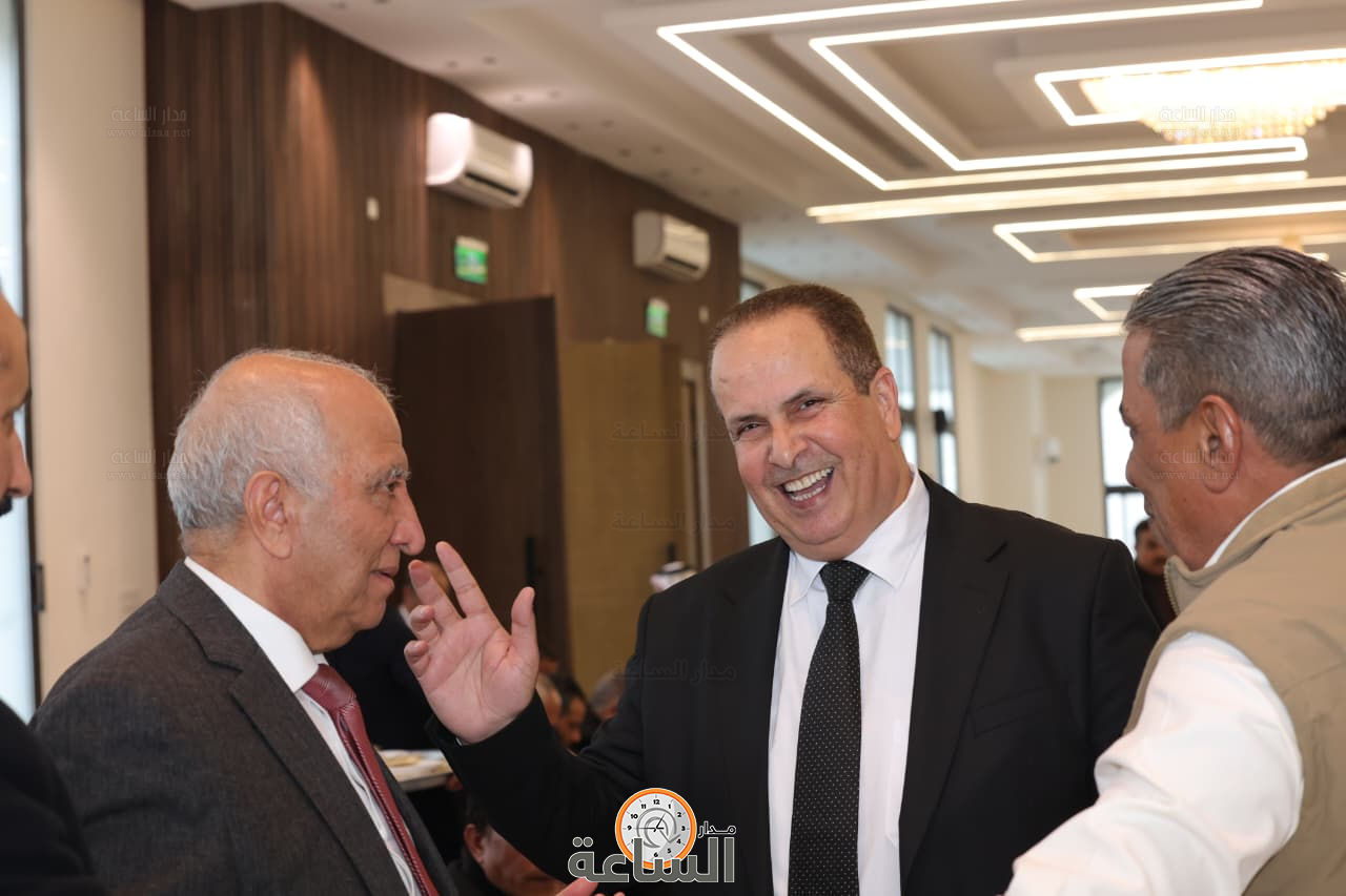 Madar Al-Saa Images 0.5131243917204361