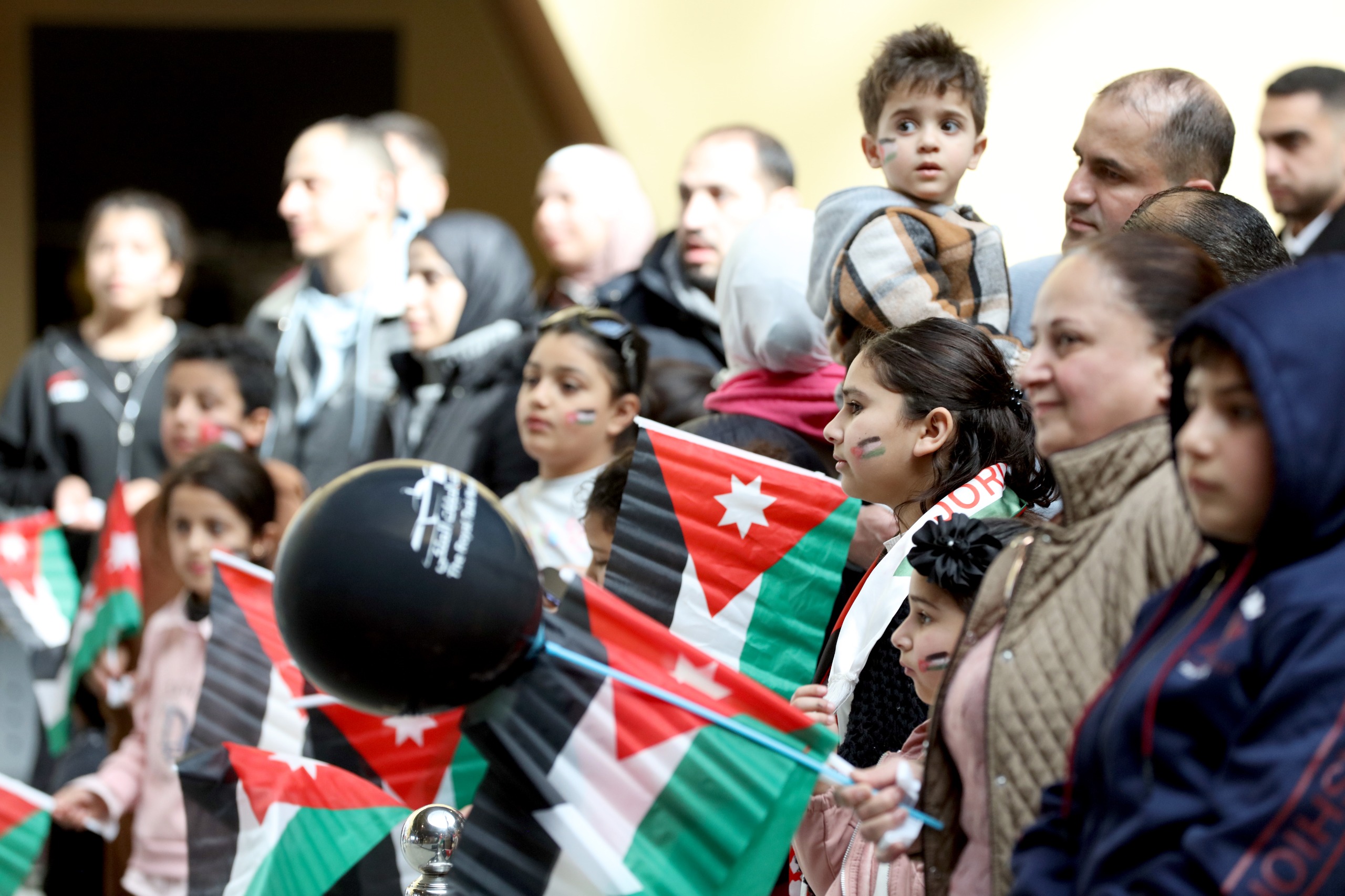 Madar Al-Saa Images 0.976856148717973