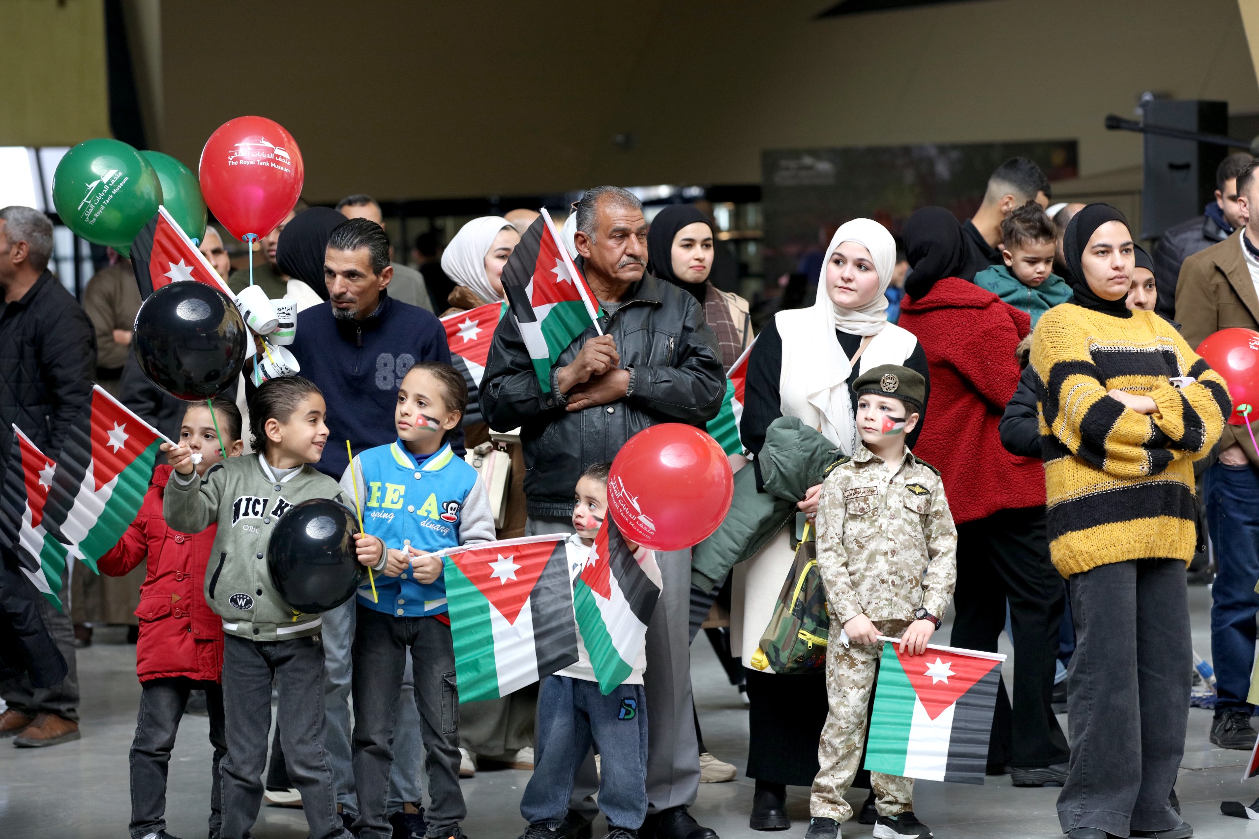 Madar Al-Saa Images 0.38276555598459905