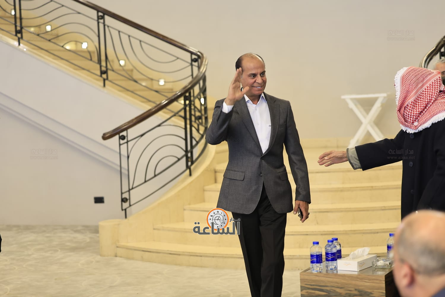 Madar Al-Saa Images 0.635988544802547