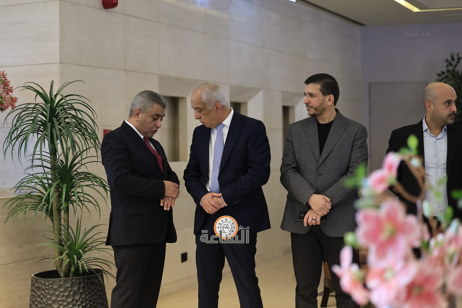 Madar Al-Saa Images 0.2881969271798459