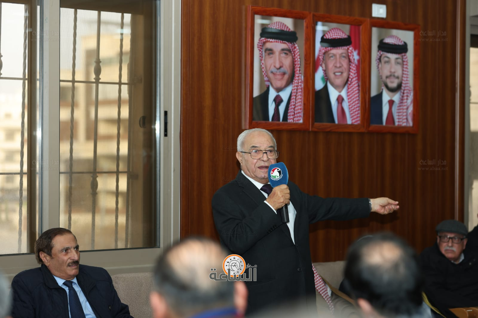 Madar Al-Saa Images 0.5621442488126952