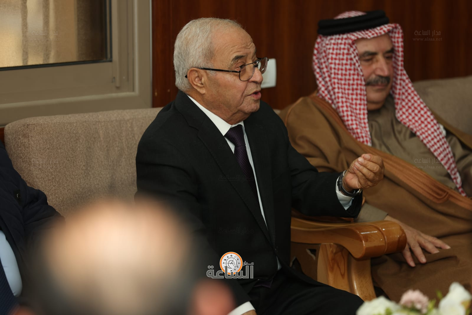 Madar Al-Saa Images 0.6434415652849536