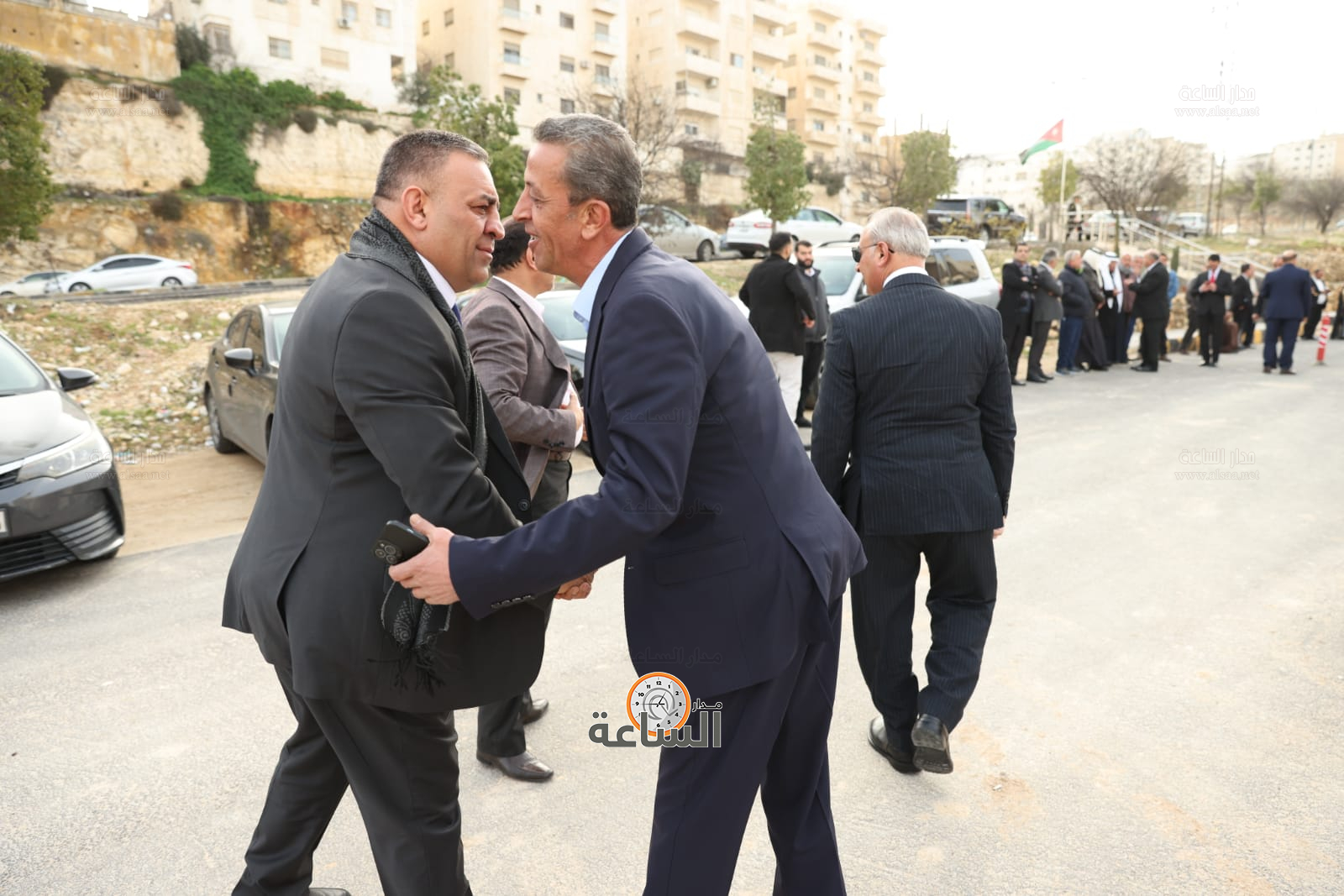 Madar Al-Saa Images 0.17320840349435107