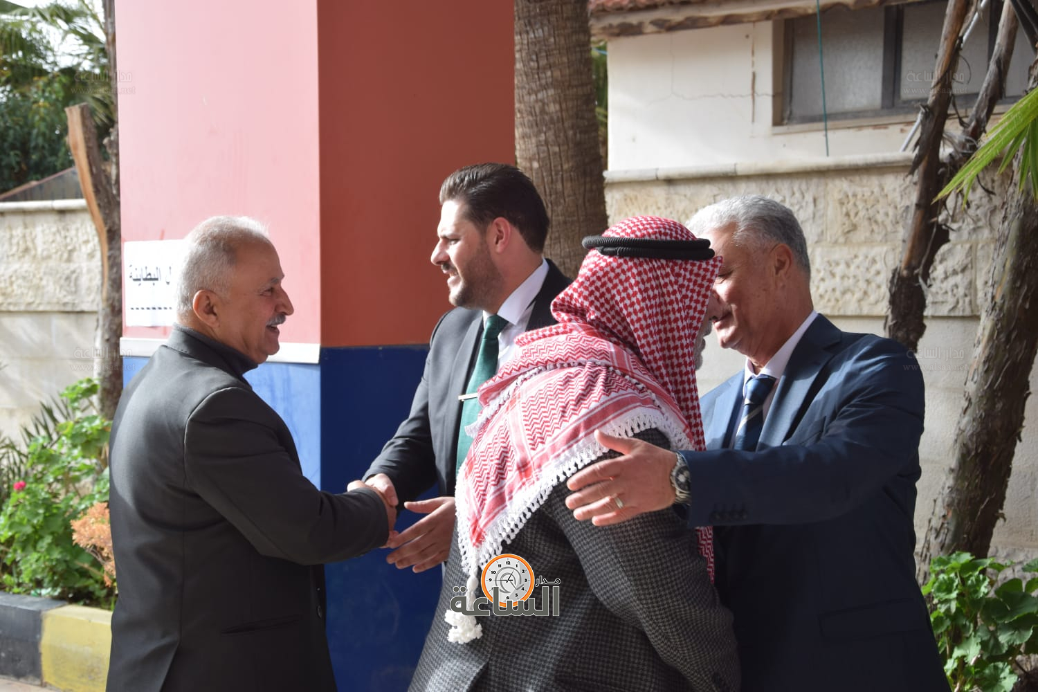 Madar Al-Saa Images 0.08576492569835326