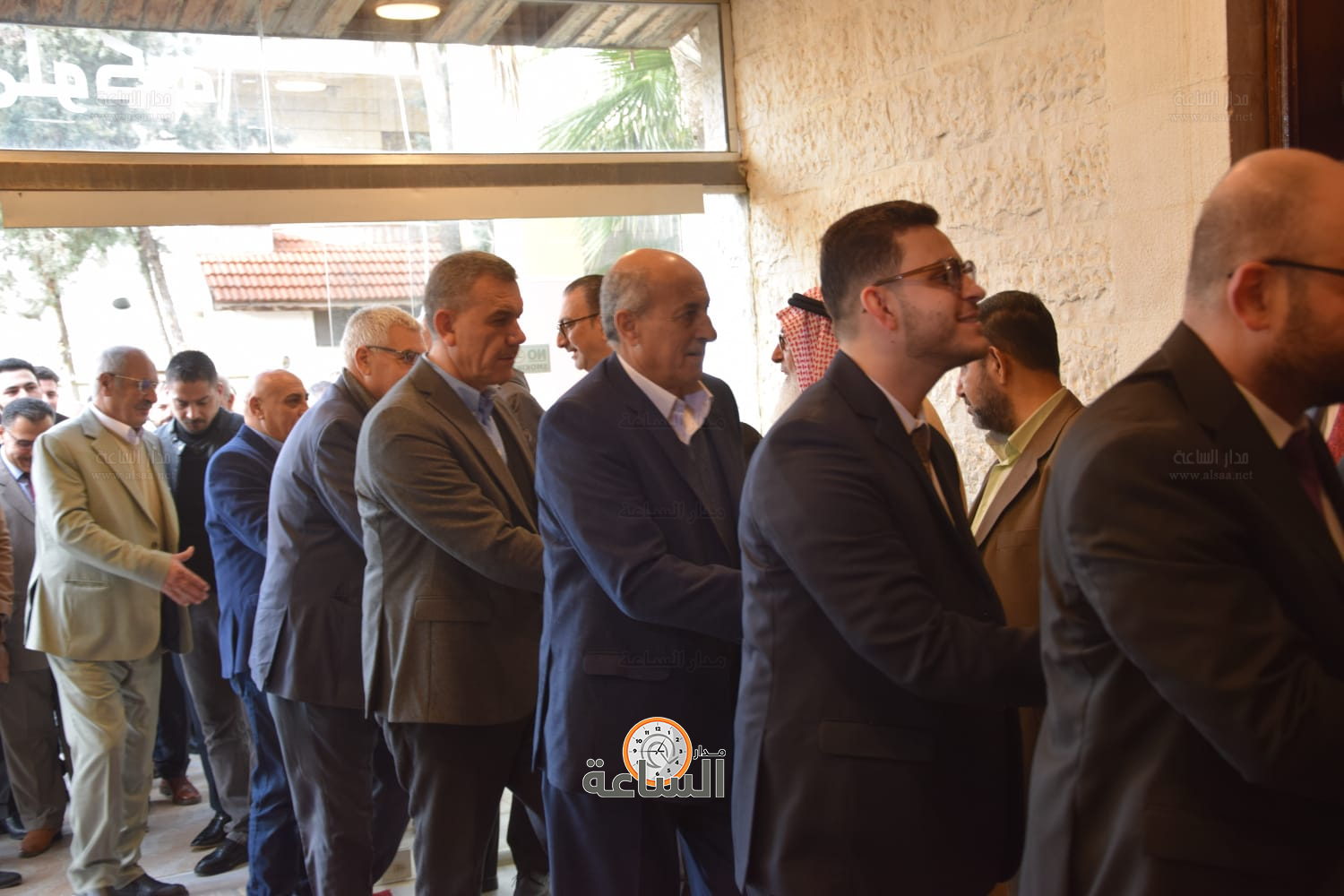 Madar Al-Saa Images 0.3243168639873807