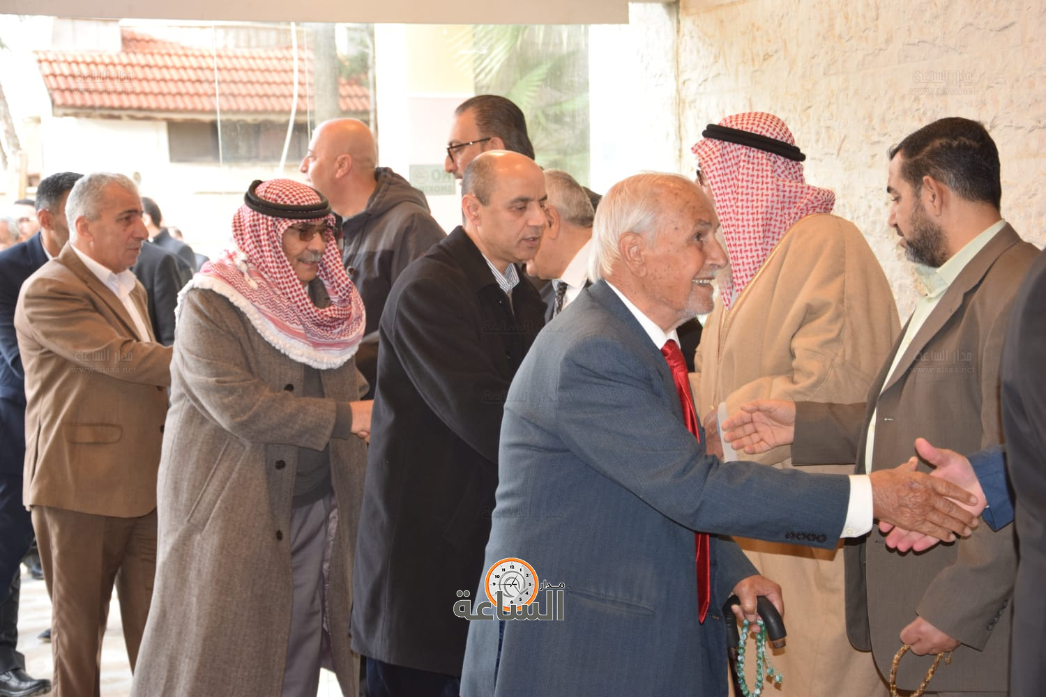 Madar Al-Saa Images 0.38089613485603135