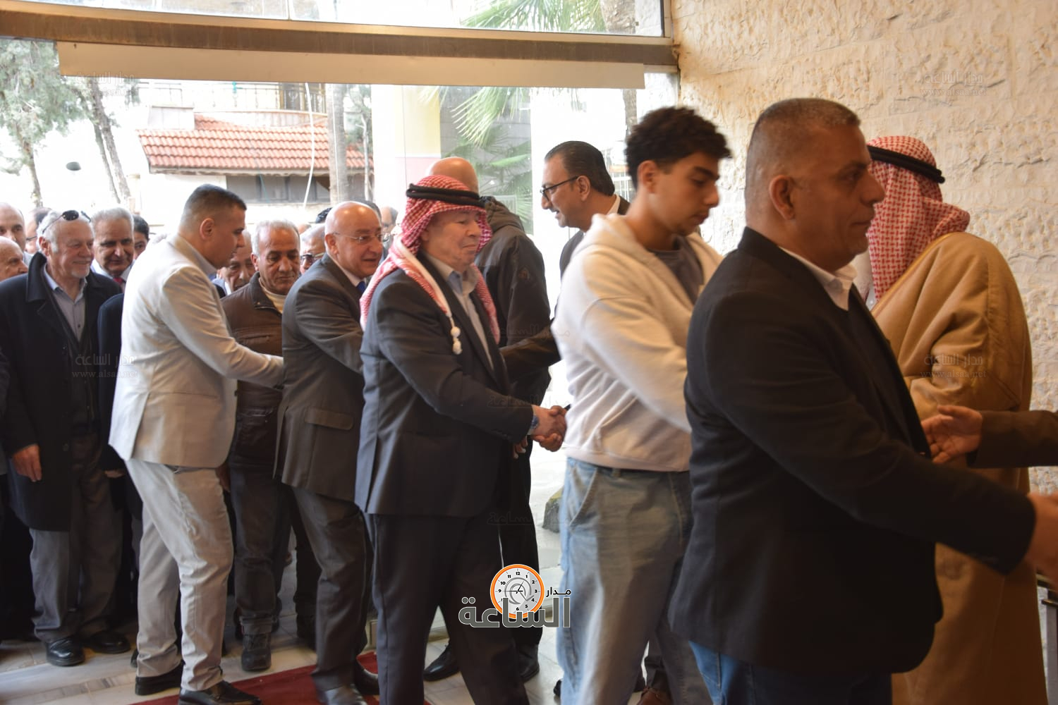 Madar Al-Saa Images 0.48175033056887784