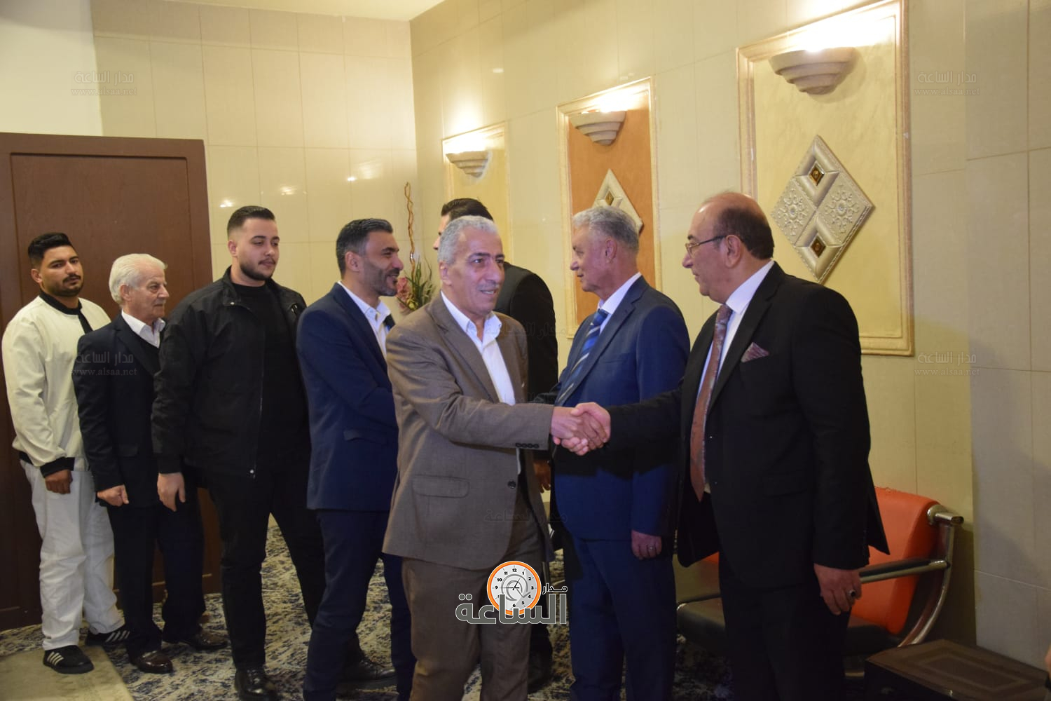 Madar Al-Saa Images 0.7463029565591887