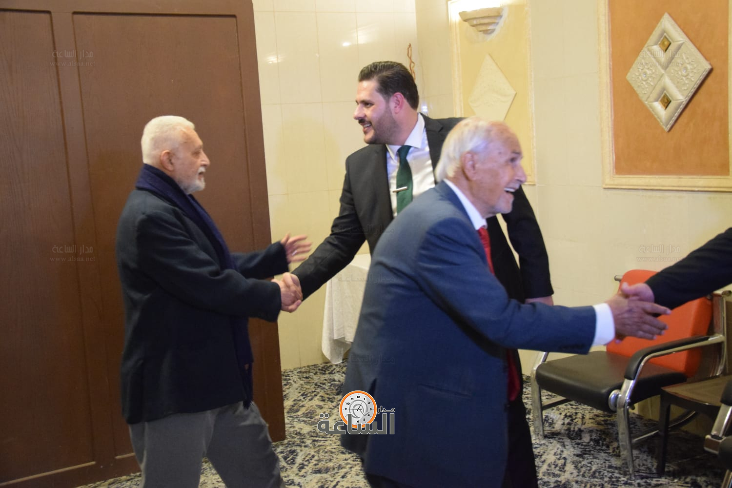 Madar Al-Saa Images 0.3556098443572908