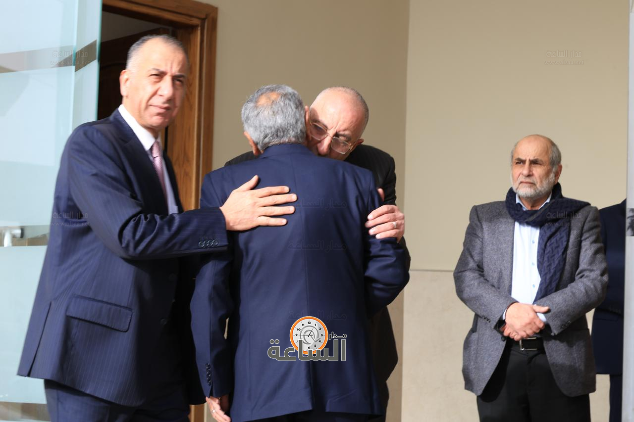 Madar Al-Saa Images 0.284546372202518