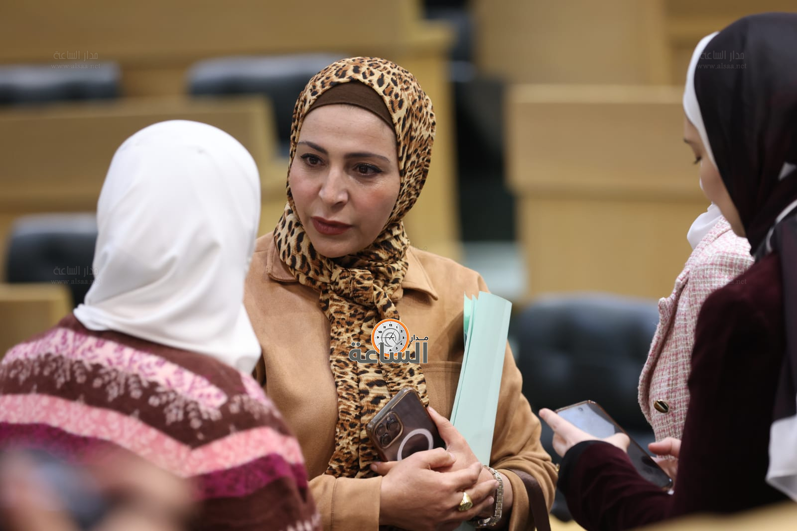 Madar Al-Saa Images 0.17926770394834934