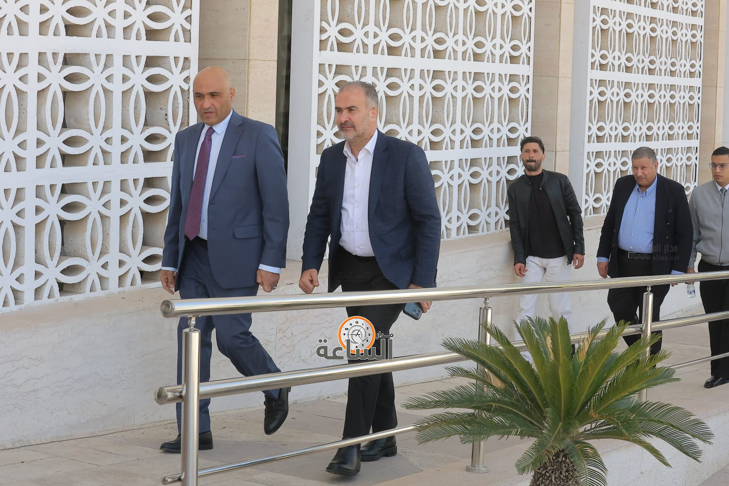 Madar Al-Saa Images 0.8717848485312005