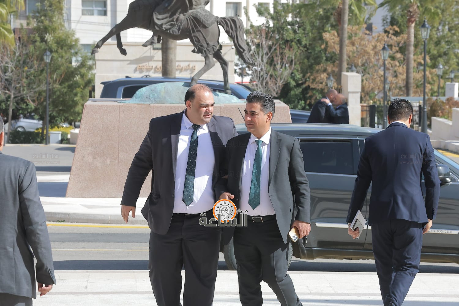 Madar Al-Saa Images 0.45446903168951847