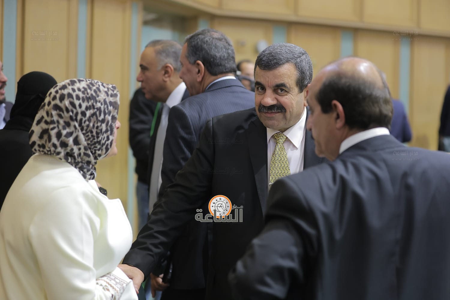 Madar Al-Saa Images 0.8259318766190468