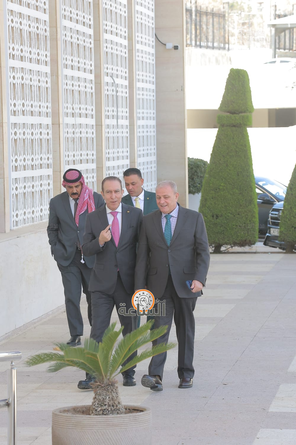 Madar Al-Saa Images 0.5770090548764117