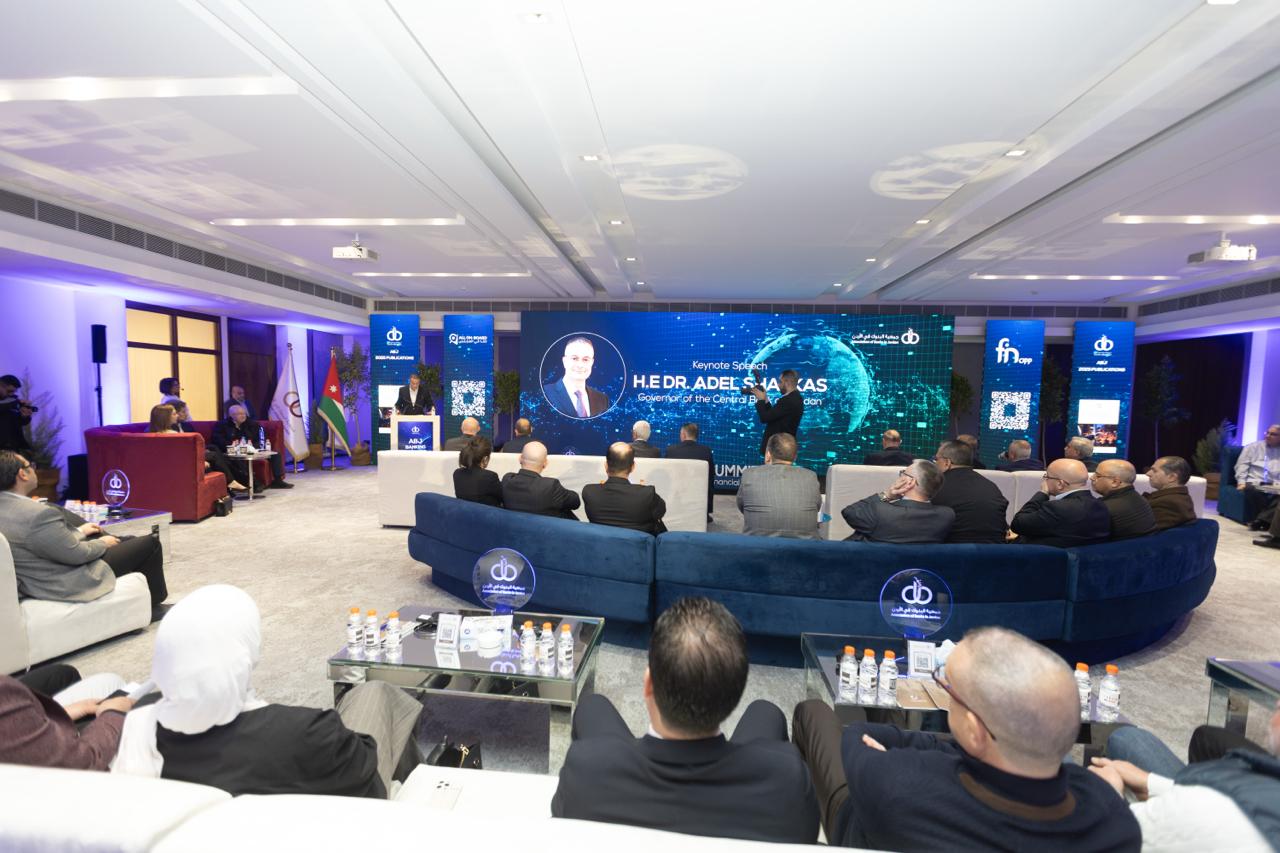 Madar Al-Saa Images 0.8392602565810167