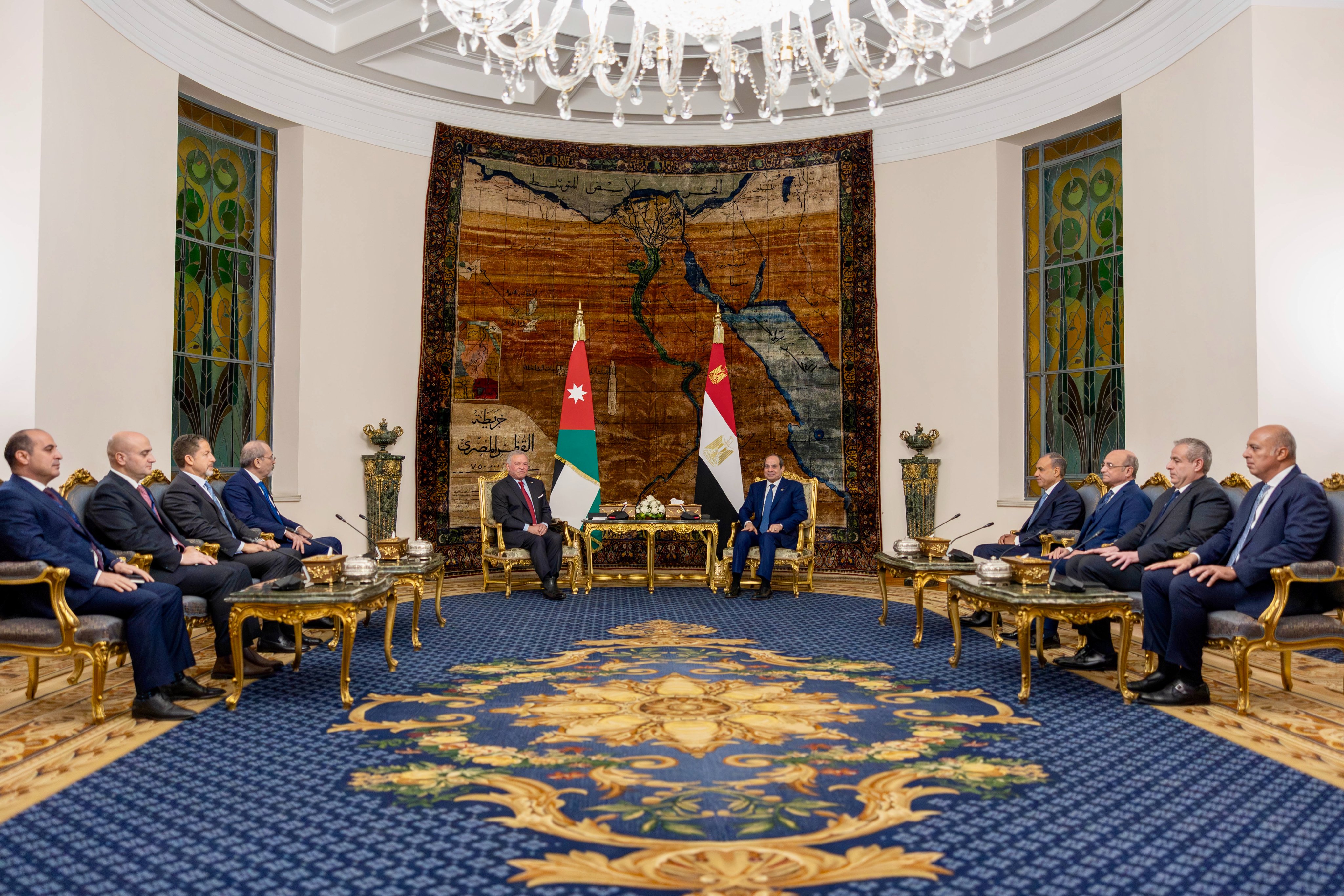 Madar Al-Saa Images 0.6087778178951129