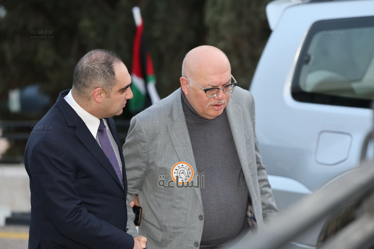 Madar Al-Saa Images 0.18509011802566544