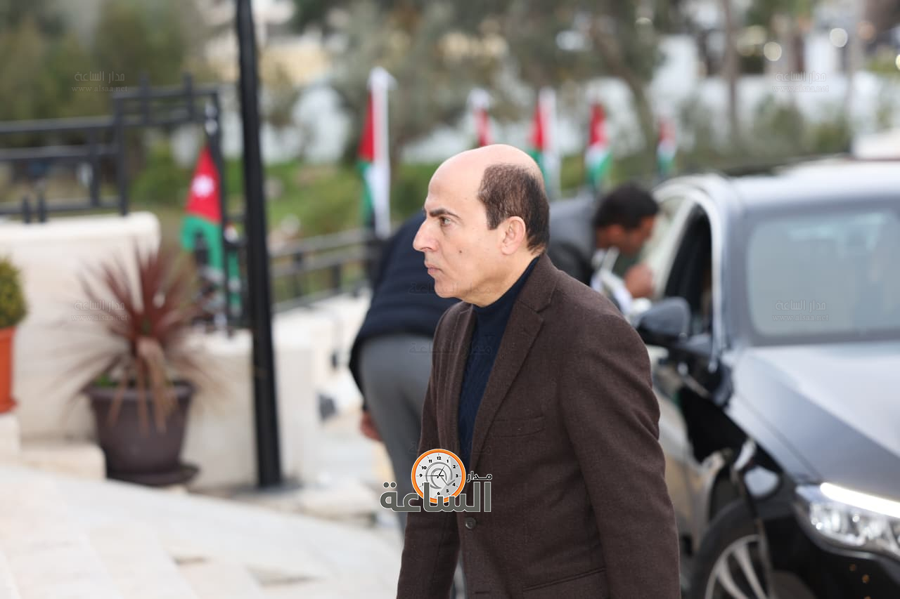 Madar Al-Saa Images 0.39722941427546465